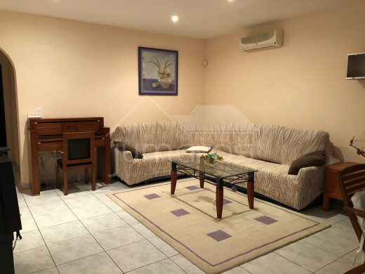 Maison avec piscine et amarre privée