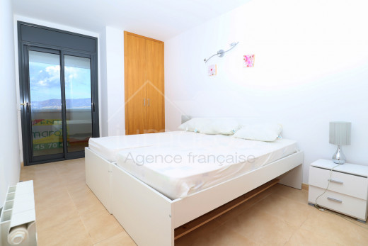 OPPORTUNITÉ! appartement moderne en 1ère ligne de mer