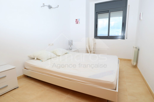 OPPORTUNITÉ! appartement moderne en 1ère ligne de mer