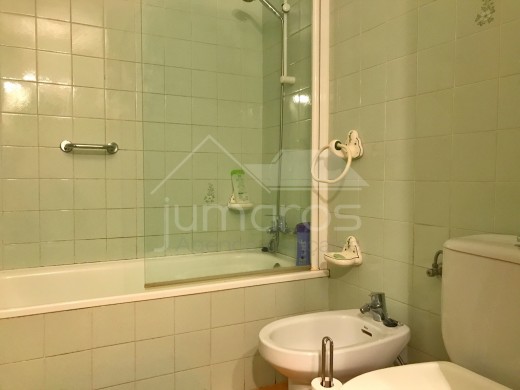 43m2, vue canal, parking et amarre privés
