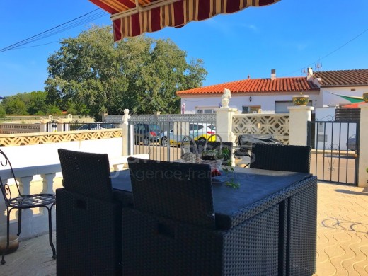 Maison avec grand terrain à Castelló d'Empuries