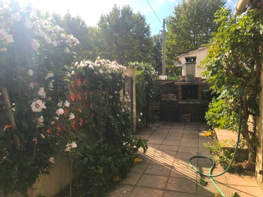 2 chambres, 45m2, à rénover, proche des commerces