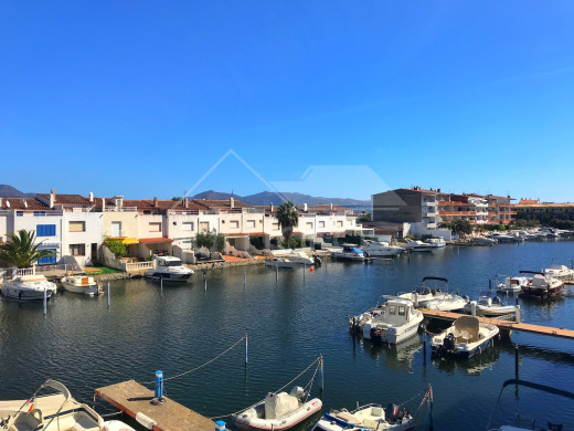 Amarre de 5m x 2.5m à Empuriabrava