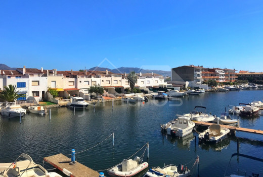Amarre en pleine propriété