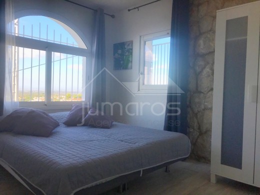 Maison moderne avec vue imprenable sur la baie de Roses