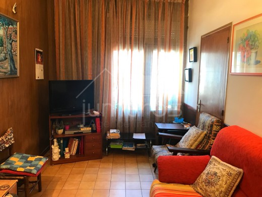 6 chambres, 413m2, village historique