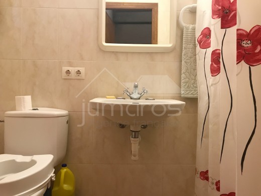 6 chambres, 413m2, village historique