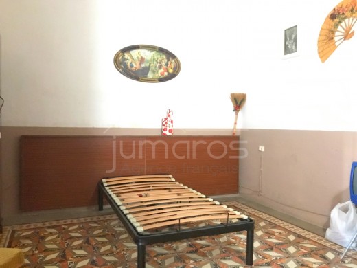 6 chambres, 413m2, village historique
