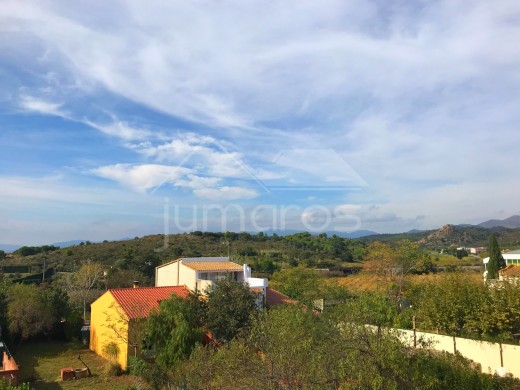 6 chambres, 413m2, village historique