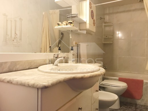 6 chambres, 413m2, village historique