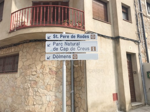 6 chambres, 413m2, village historique