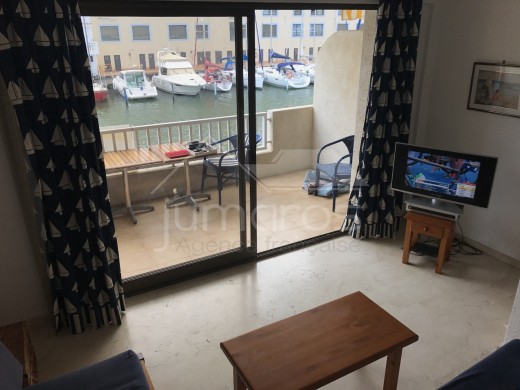 46m2, terrasse 13m2, amarre privée voilier, proche centre