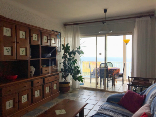 64m2, 2 chambres, vue mer, terrasse couverte, parking