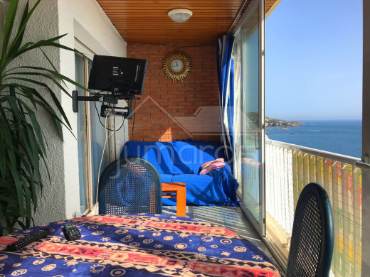 64m2, 2 chambres, vue mer, terrasse couverte, parking