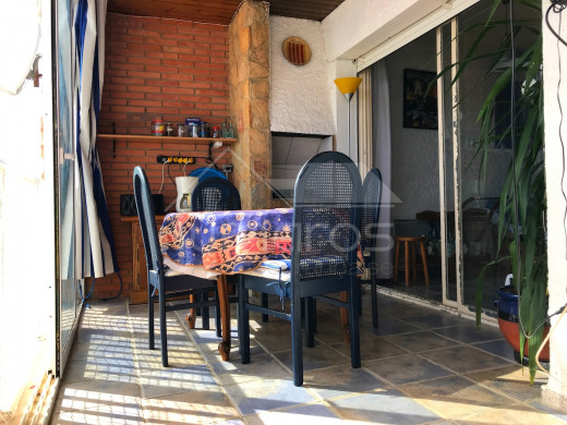 64m2, 2 chambres, vue mer, terrasse couverte, parking
