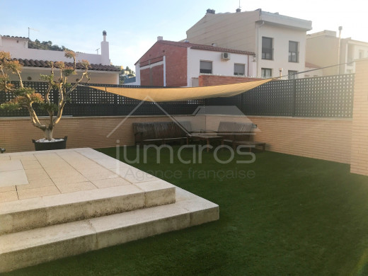2 chambres, terrasse 35m2, piscine
