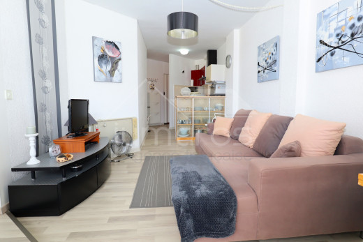 Appartement rénové avec  parking et amarre
