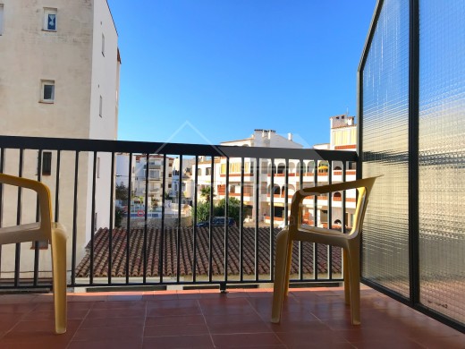 APPARTEMENT À 300MTS DE LA PLAGE AU CENTRE VILLE