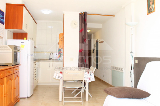 Coquet appartement de 40m2 en 1ère ligne de mer, Roses