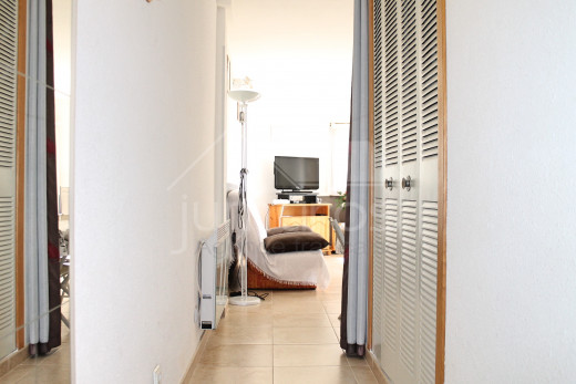 Coquet appartement de 40m2 en 1ère ligne de mer, Roses