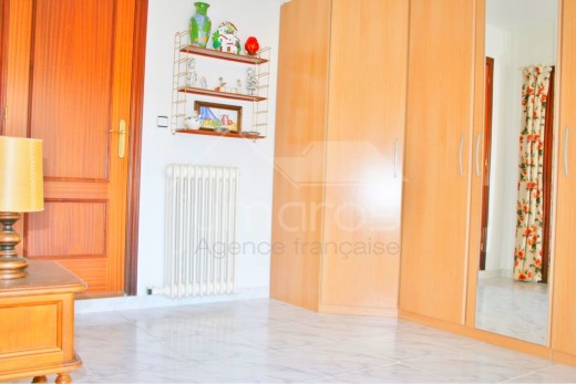 4 chambres, 183m2, piscine, 100 m de la plage d'Empuriabrava