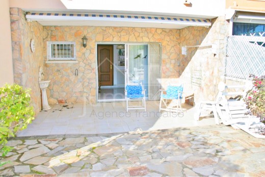 4 chambres, 183m2, piscine, 100 m de la plage d'Empuriabrava
