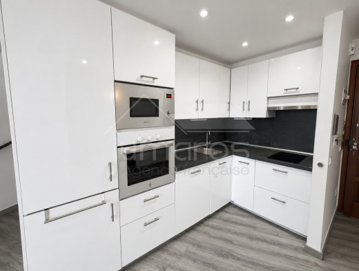 Appartement vue mer et canal à 50 m de la plage Empuriabrava