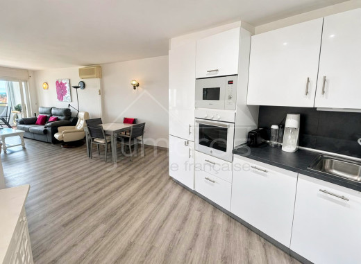 Appartement vue mer et canal à 50 m de la plage Empuriabrava