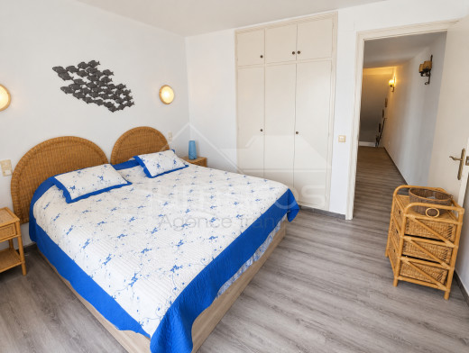 Appartement vue mer et canal à 50 m de la plage Empuriabrava