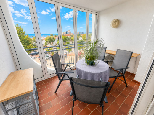Appartement vue mer et canal à 50 m de la plage Empuriabrava