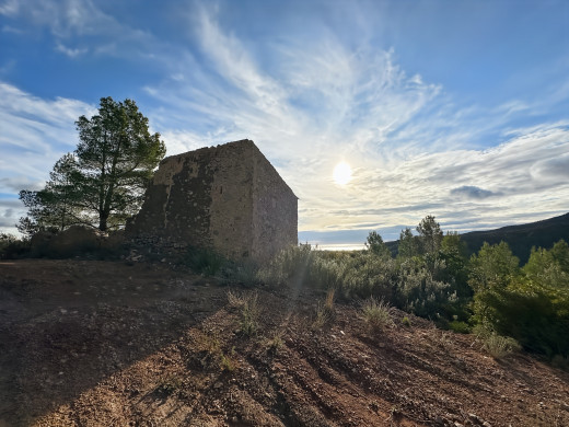 Masía catalana con terreno de 28 ha en Tarragona, Cataluña