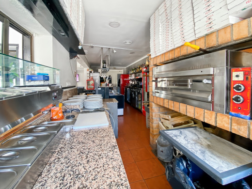 Restaurant mit Wohnung zum Verkauf in L'Escala