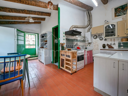 Charmante maison à rénover à Rabos, idéalement située entre plages et frontière française