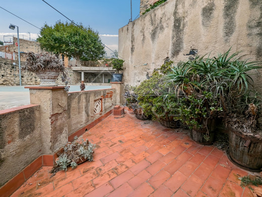 Charmante maison à rénover à Rabos, idéalement située entre plages et frontière française