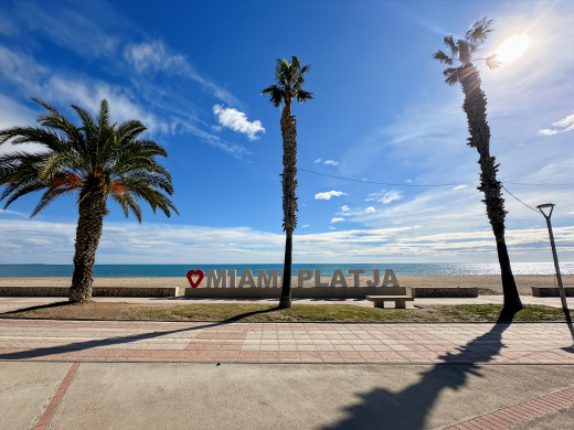 Masía catalana con terreno de 28 ha en Tarragona, Cataluña