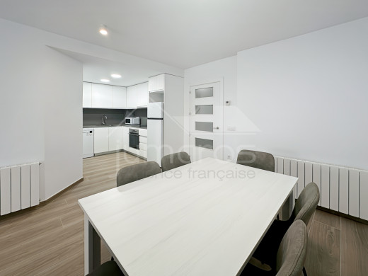 Piso de nueva construcción en venta en Figueres