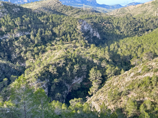 Masía catalana con terreno de 28 ha en Tarragona, Cataluña