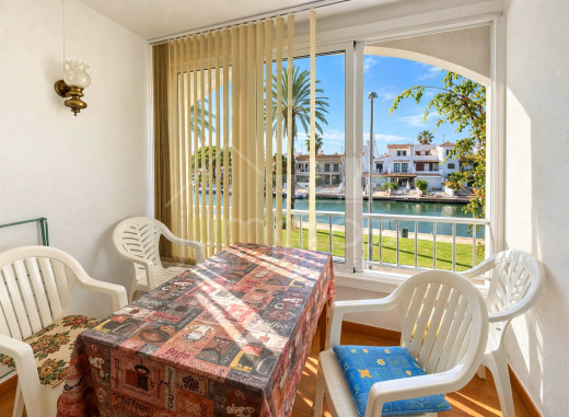 Appartement vue canal avec licence touristique