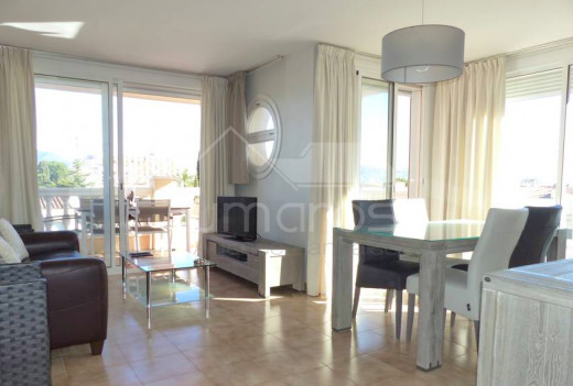 Très bel appartement près de la mer à Empuriabrava