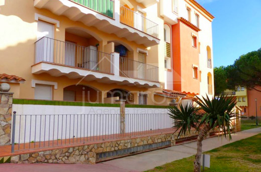 Très bel appartement près de la mer à Empuriabrava