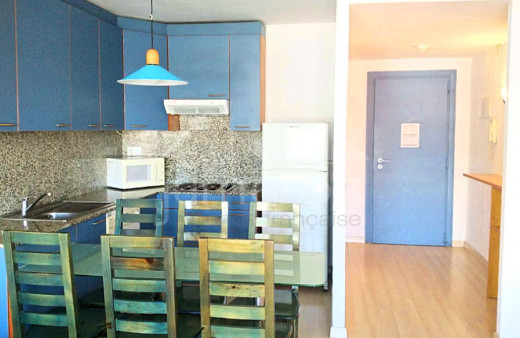 2 bedrooms, 10m2 terrace, 1st floor, secure residence with swimming pool.