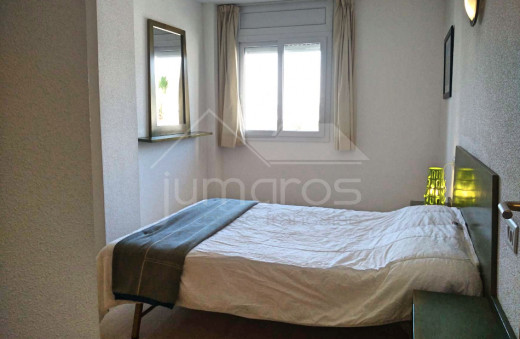 2 bedrooms, 10m2 terrace, 1st floor, secure residence with swimming pool.