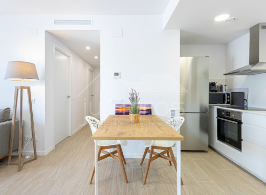 Appartement NEUF : 2 chambres, 1er étage à 200m de la plage