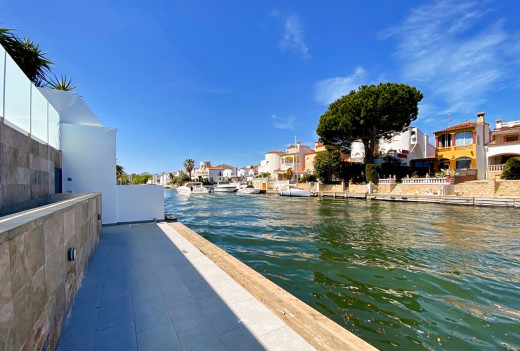 Luxushaus am Kanal von Empuriabrava