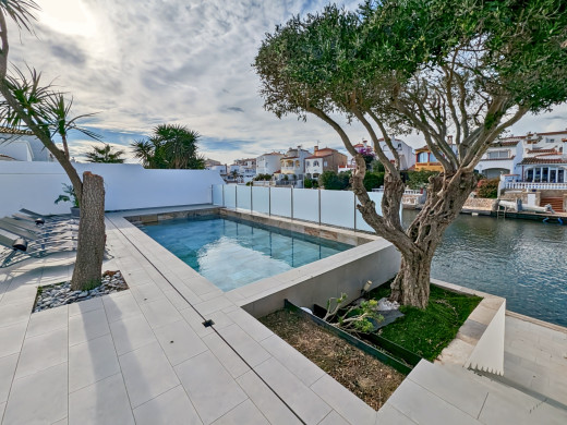 Luxushaus am Kanal von Empuriabrava