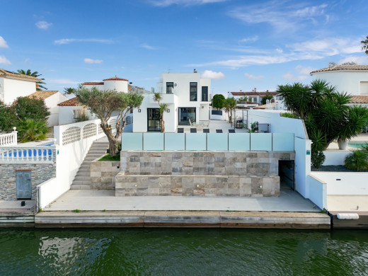 Luxushaus am Kanal von Empuriabrava