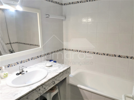 Appartement avec terrasse et piscine