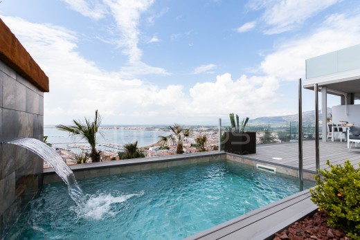 Maison neuve avec  vue mer et 3 chambres à Roses