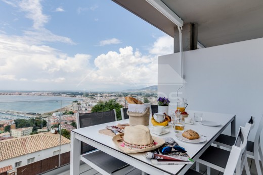 Maison neuve avec  vue mer et 3 chambres à Roses