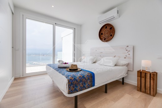 Maison neuve avec  vue mer et 3 chambres à Roses